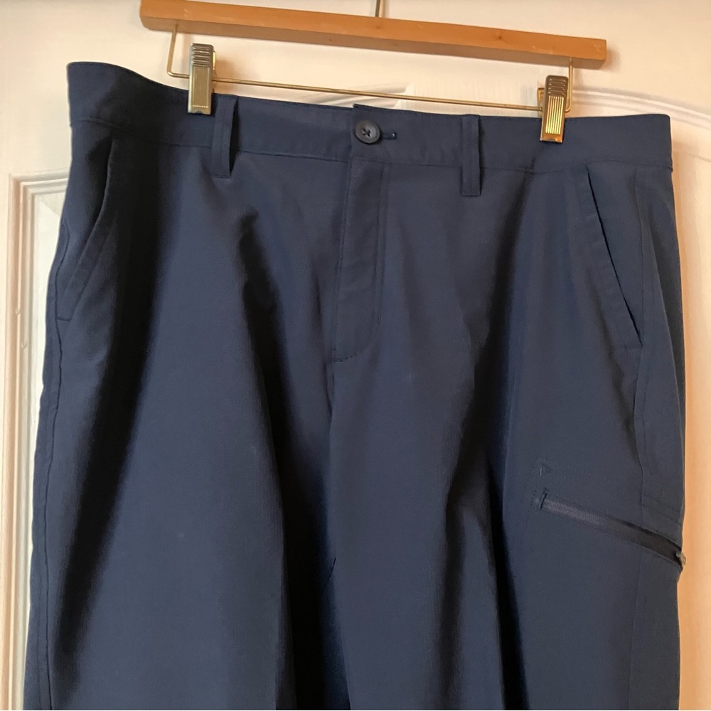 Eddie Bauer Women's Size 12 Blue Navy Ripstop Crop Pants With Pockets - Picture 8 of 14